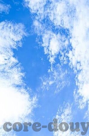 91麻豆制服丝袜在线-悬疑与美感，探讨91麻豆制服丝袜在线的独特魅力